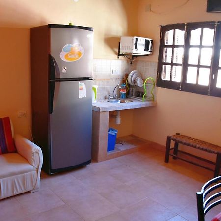 Hostal Paseo De Los Colorados 普尔马马尔卡 外观 照片